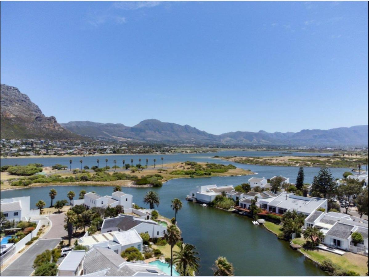 Vlei Cove Guesthouse Cape Town Bagian luar foto