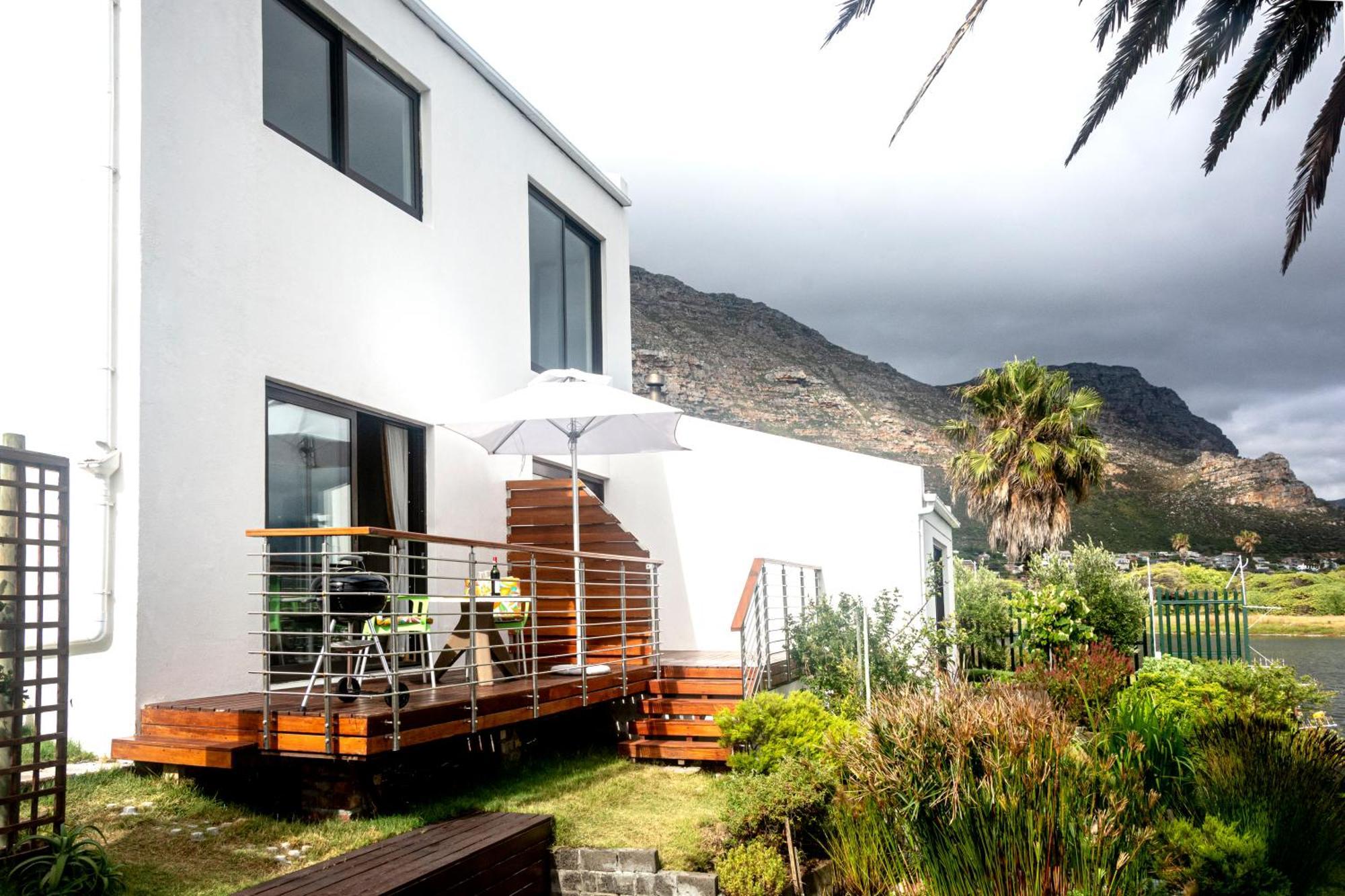 Vlei Cove Guesthouse Cape Town Bagian luar foto