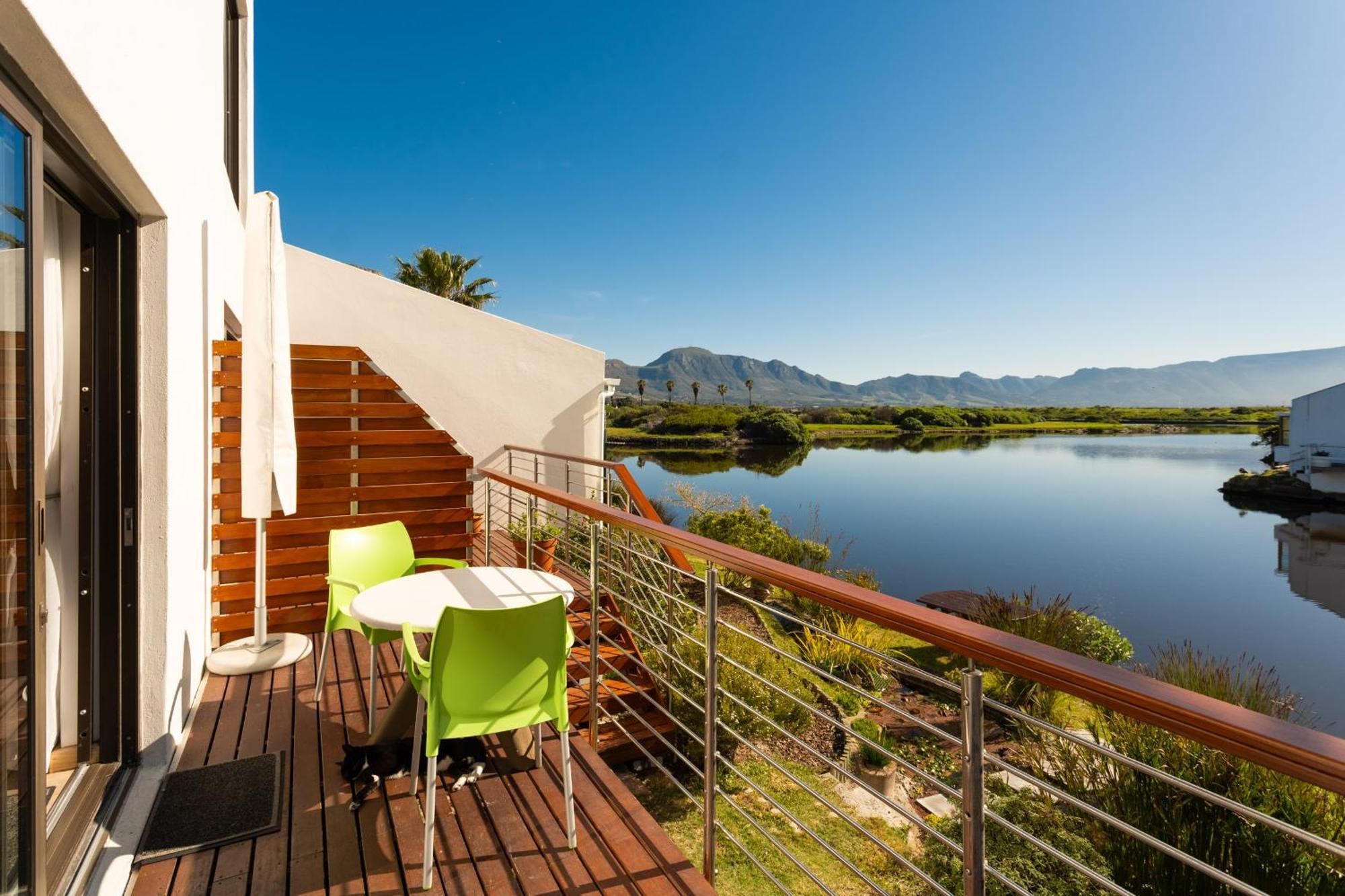 Vlei Cove Guesthouse Cape Town Bagian luar foto